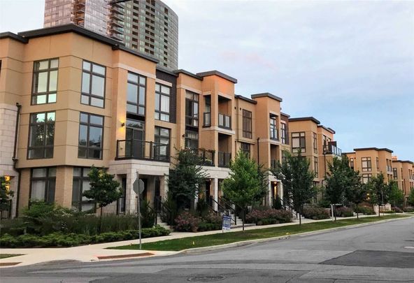 For Lease - 11 Eldora Avenue Unit# 15, Toronto, Ontario - Photo 1
