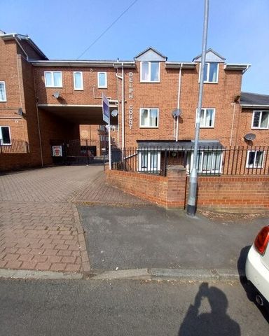 Delph Court, Woodhouse, Leeds, LS6 2HL - Photo 5