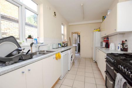 7 bedroom house to rent - Photo 4