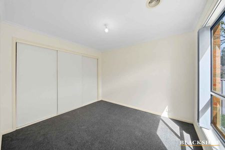 SPACIOUS, SINGLE LEVEL TOWN HOUSE - Photo 5