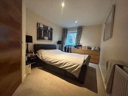 Stanmore Place, Stanmore, HA7 - Photo 2