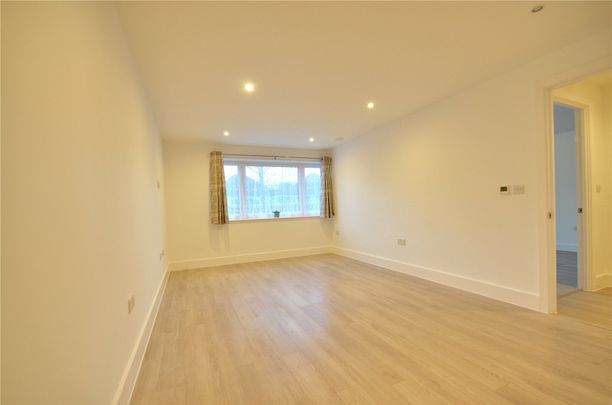 Piccadilly House, 24 Pembroke Road, Ruislip, HA4 8PP - Photo 1