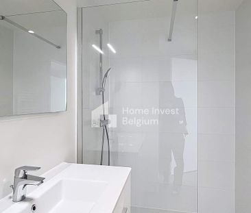 Appartement te huur in Anderlecht voor € 2.200 met 4 slaapkamers - Photo 4