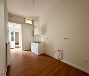 Location Appartement 2 pièces 47m² - Photo 3