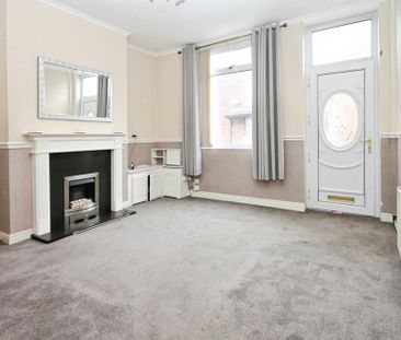 3 bedroom terraced house to rent - Photo 2