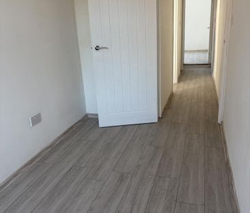 4 bedroom terraced house to rent - Photo 6