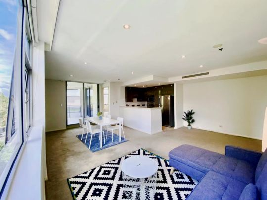 2 Lachlan St, Sydney - Photo 1