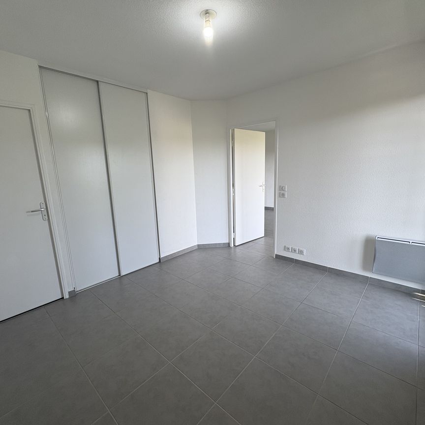 Location Appartement 2 pièces 45m² AIX EN PROVENCE 90ème - Photo 1