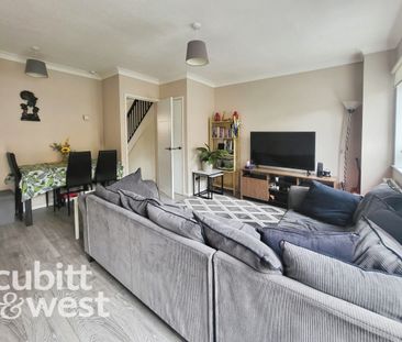 2 bedroom semi-detached house to rent - Photo 3