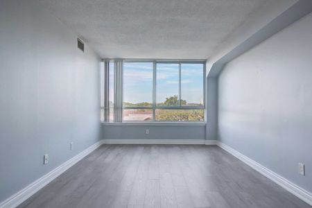 For Lease - 1001 Cedarglen Gate Unit# 420, Mississauga, Ontario - Photo 5