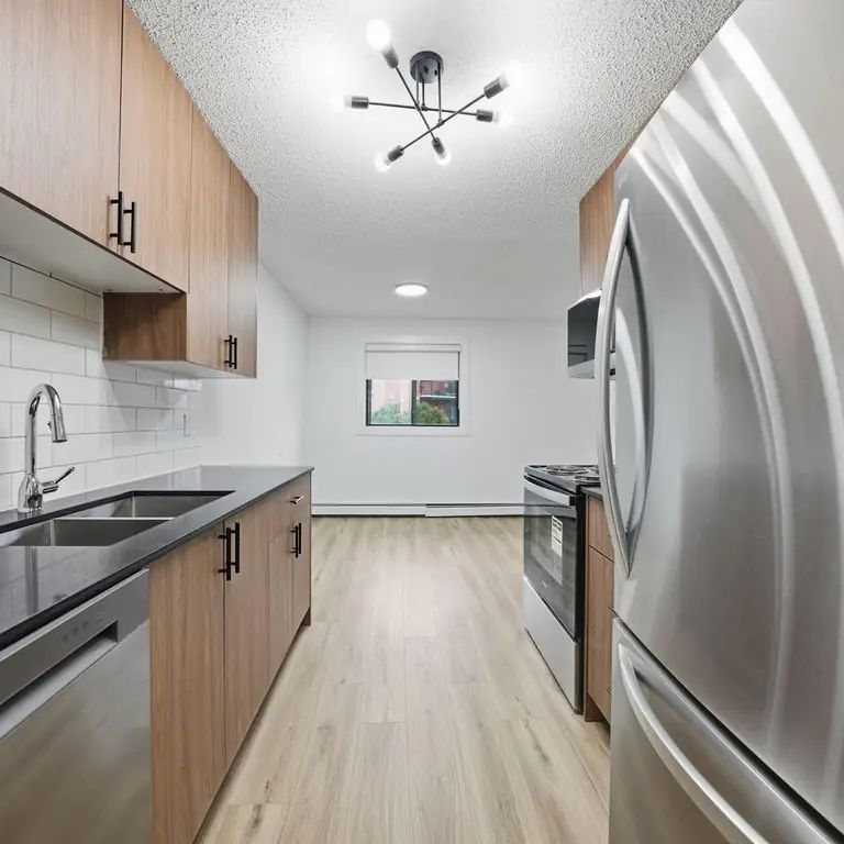 - 1 Bedroom at Lakewood Manor - Photo 1