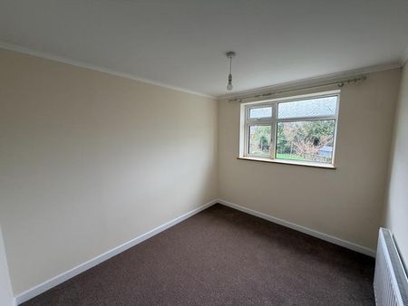 3 bedroom terraced house to rent - Photo 4