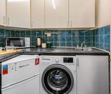 2 VICTORIA TERRACE Leeds - LS3 1BX - Photo 5