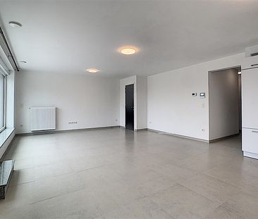 Te huur, lichtrijk en centraal gelegen appartement met lift in Zwalm - Foto 2