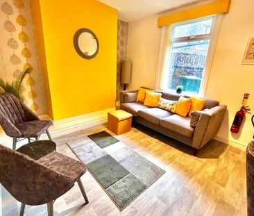 Room 2, 12 Columbus Ravine, Scarborough - Photo 2