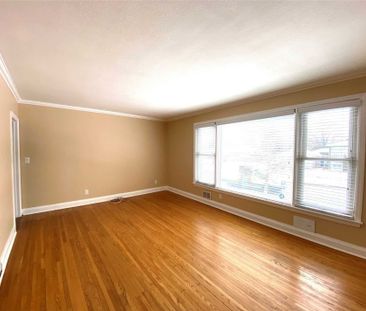 For Lease - 49 Grassmere Court, Oshawa, Ontario - Photo 1