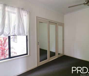 Home with Stunning Views in Cawongla - Photo 5