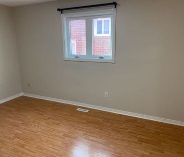 For Lease - 6419 Longspur Road Unit# Main/2nd, Mississauga, Ontario - Photo 3