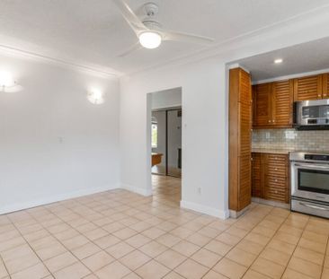 Edmonton Unfurnished house Rental in Strathearn - Charming House In... - Photo 4