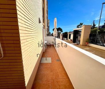 Alquiler de piso en Punta Prima - Photo 3