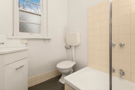 Thinking of selling? Contact our agent - Photo 4