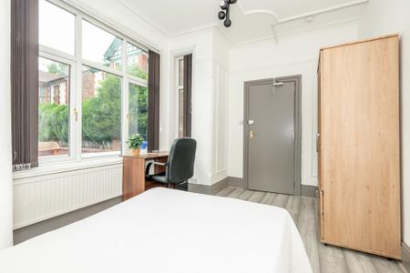 9 bedroom terraced house to rent - Photo 2