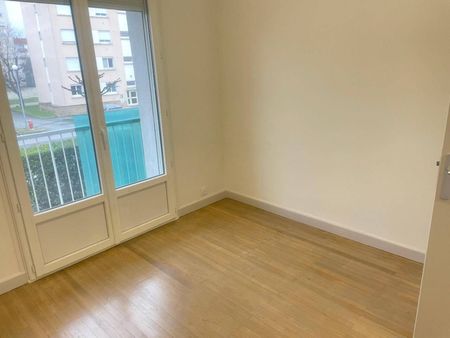 Location appartement rénové 3 pièces 63.3 m² à Romans-sur-Isère (26100) 4 - Photo 2