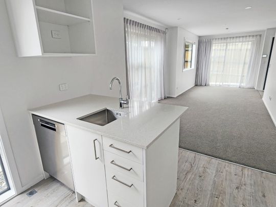 New in Wainui - Photo 1