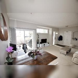 2 Bed 1 Bath Townhouse Summerside Edmonton For Rent - Photo 2