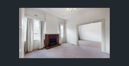 Art Deco Gem with Flexible Floorplan - Photo 3