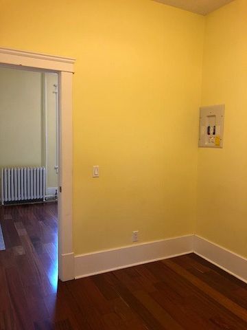 1 Bed 1 Bath Basement Suite near 17th Ave & Victoria Park Station - Photo 5