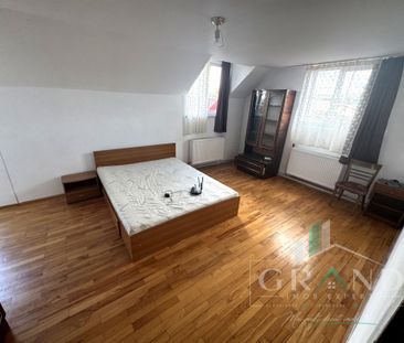 Casă 280 MP | 4 Camere | 4 Băi | 2 Bucătării | Garaj | M - Photo 3