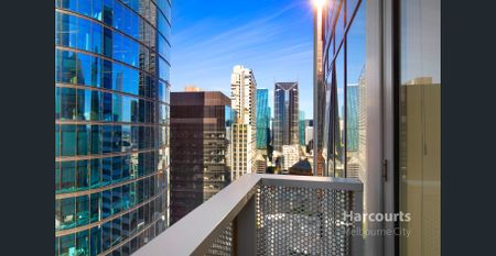 City Livings At It's Best! - Photo 4