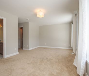 74 Michael Stoqua Street apartment — Ottawa, ON (3-Bedroom) - 3 Bedroom - Photo 3