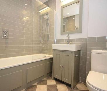 Slough Road, Datchet, SL3 - Photo 6