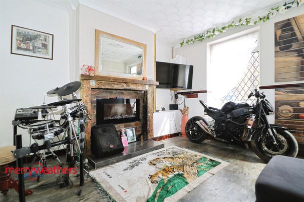 2 bed end of terrace house to rent in New Street, Barnsley, S72 - Photo 1