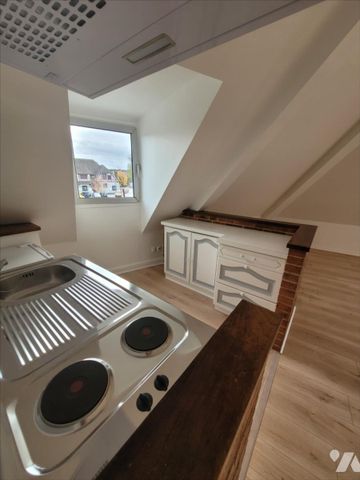 PONT DE L ARCHE- T2 refait à neuf Centre Ville - Photo 3