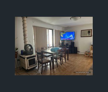 four-bedroom home on large 773sqm block - Photo 1