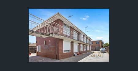 MODERN COMFORT IN A PRIME LOCATION - Photo 5