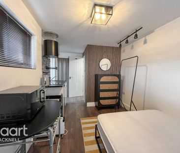 Studio to rent - Photo 2