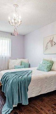 Bedroom Rentals Closeby UTSC and 401 (Orleans Dr)! - Photo 1