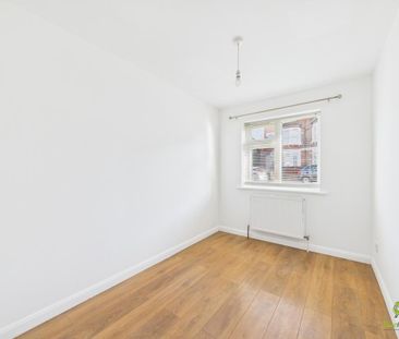 2 bedroom ground floor maisonette to rent - Photo 5