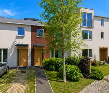 2 bedroom terraced house to rent - Photo 2