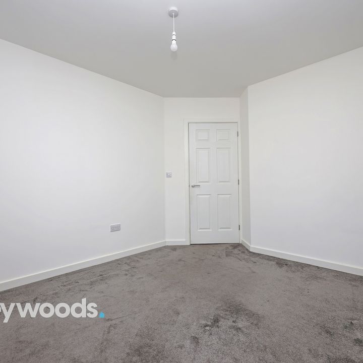 2 bed bungalow to rent in Dominics Row, Tolkien Way, Stoke-On-Trent, Staffordshire - Photo 1