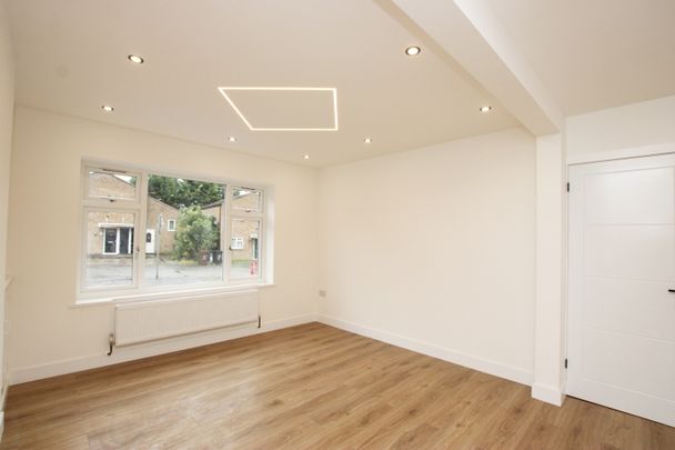 Meeting Lane, Corby, Northamptonshire, NN17 - Photo 1