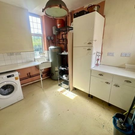 Bishops Road, Peterborough PE1 5AT, Property for rent - Photo 1