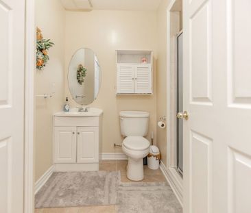 For Lease - 69 Oxford Street, Richmond Hill, Ontario - Photo 6