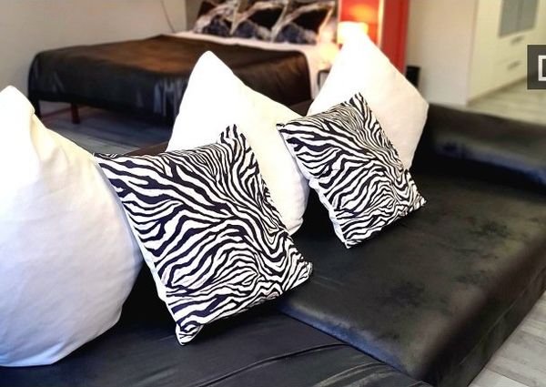 barcelona, Catalonia 08018