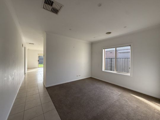 Family Home in Prime Location - Photo 1