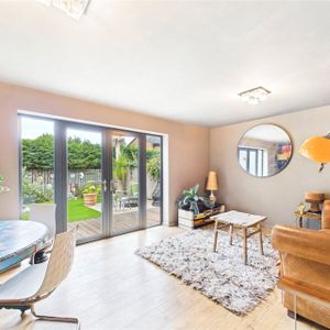 Gainsborough, Bracknell Gainsborough, Bracknell - Photo 2